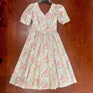 Vintage Laura Ashely Dress NWT Feminine Floral Pleated Low Back w/ Bow Princess